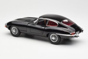 Jaguar E-Type 3.8 Series 1 Svart Kyosho 1:18 08954BK Metall — bild 7 av 8