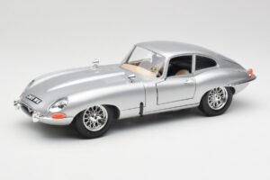 Jaguar E-Type Series 1 Silver Bburago 1:18 3018-M2 Metall