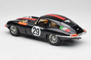 Jaguar E-Type #29 Svart Bburago 1:18 3018-M4 Metall — bild 7 av 8