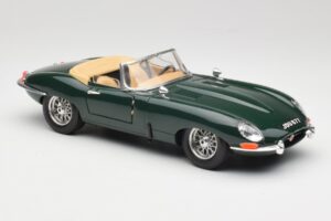 Jaguar E-Type Series 1 Roadster Grön Bburago 1:18 3018-M5 Metall — bild 6 av 8