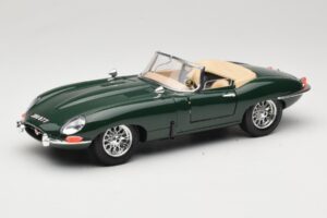 Jaguar E-Type Series 1 Roadster Grön Bburago 1:18 3016-M1 Metall