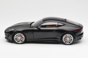 Jaguar F-Type R X152 Matt Svart AUTOart 1:18 73652 Komposit — bild 4 av 8