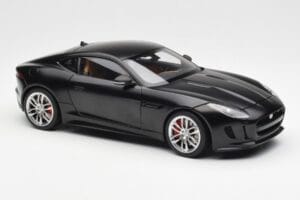 Jaguar F-Type R X152 Matt Svart AUTOart 1:18 73652 Komposit — bild 6 av 8