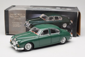 Jaguar Mark II Grön Tchibo 1:18 49420 Metall — bild 8 av 8