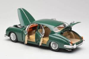 Jaguar Mk II British Racing Grön Maisto 1:18 50287 Metall — bild 5 av 8