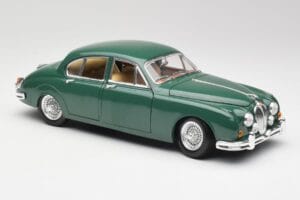 Jaguar Mk II British Racing Grön Maisto 1:18 50287 Metall — bild 6 av 8