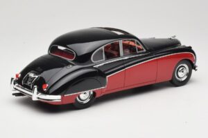 Jaguar Mk VIII Svart & Mörkröd BoS Models 1:18 BOS408 Resin — bild 2 av 6