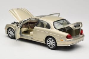 Jaguar S-Type X200 Brons Maisto 1:18 50332 Metall — bild 5 av 8