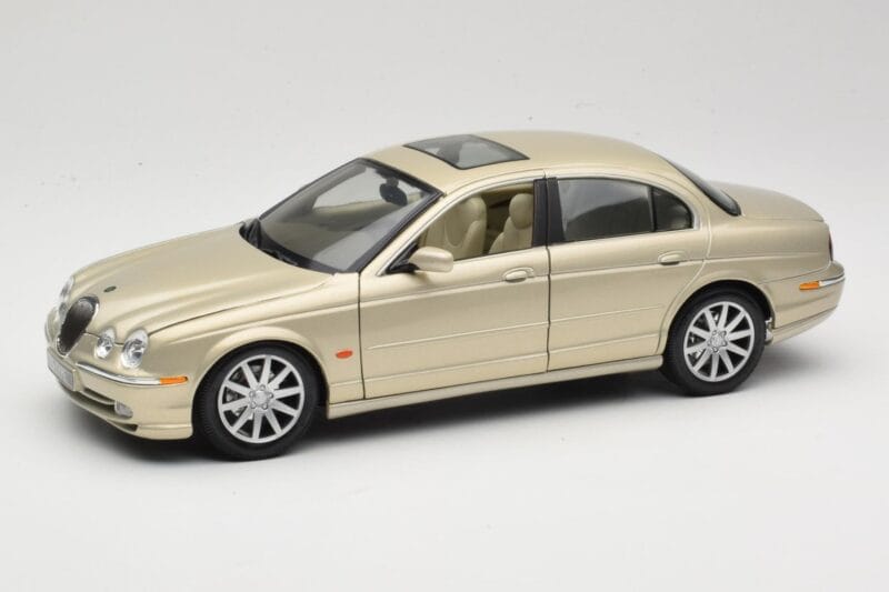 Jaguar S-Type X200 Brons Maisto 1:18 50332 Metall