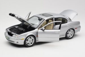 Jaguar X-Type Silver Maisto 1:18 7271328 Metall — bild 2 av 8