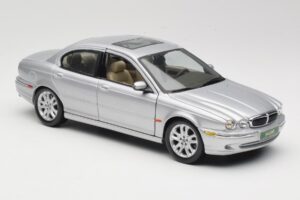 Jaguar X-Type Silver Maisto 1:18 7271328 Metall — bild 6 av 8