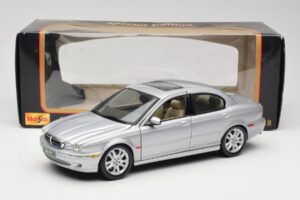 Jaguar X-Type Silver Maisto 1:18 7271328 Metall — bild 8 av 8