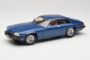 Jaguar XJ-S Blå Road Signature 1:18 92658 Metall