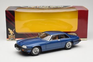 Jaguar XJ-S Blå Road Signature 1:18 92658 Metall — bild 8 av 8
