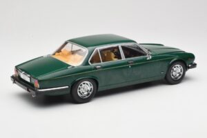 Jaguar XJ Series III Mörkgrön MCG 1:18 MCG18175 Metall — bild 2 av 6