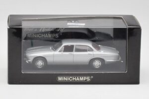 Jaguar XJ12 Series II Silver Minichamps 1:43 400130401 Metall — bild 4 av 4