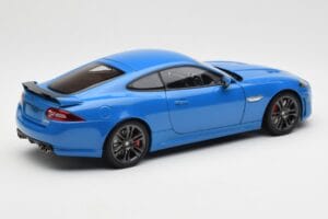Jaguar XKR-S X150 French Racing Blå AUTOart 1:18 73641 Metall — bild 3 av 8
