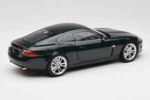 Jaguar XK X150 Coupe Grön Minichamps 1:18 150130501 Metall — bild 3 av 8