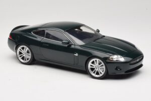 Jaguar XK X150 Coupe Grön Minichamps 1:18 150130501 Metall — bild 6 av 8