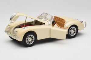 Jaguar XK120 Vit Eduscho 1:18 7482-1HTH Metall — bild 2 av 8