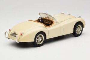 Jaguar XK120 Vit Eduscho 1:18 7482-1HTH Metall — bild 3 av 8
