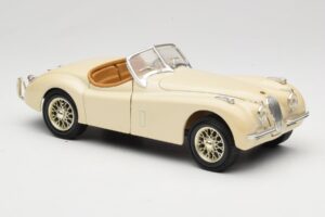 Jaguar XK120 Vit Eduscho 1:18 7482-1HTH Metall — bild 6 av 8