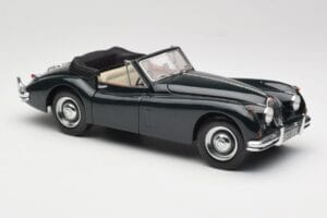 Jaguar XK140 Drophead Coupe Svart Sun Star 1:18 2802 Metall — bild 6 av 8