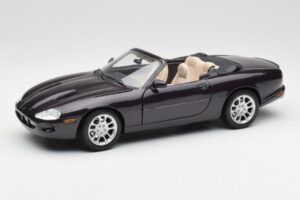 Jaguar XKR X100 Cabriolet Grå Maisto 1:18 50331 Metall
