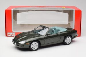 Jaguar XKR X100 Cabriolet Grön Maisto 1:18 37800-M1 Metall — bild 8 av 8