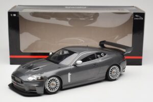 Jaguar XKR GT3 Grey Metallic Minichamps 1:18 150081390 Metall — bild 6 av 6