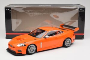 Jaguar XKR GT3 Racing Orange Minichamps 1:18 150081391 Metall — bild 6 av 6