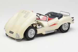 Jaguar XKSS Kräm AUTOart 1:18 73512 Metall — bild 2 av 8