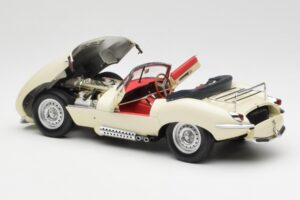 Jaguar XKSS Kräm AUTOart 1:18 73512 Metall — bild 5 av 8