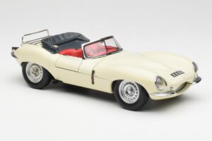 Jaguar XKSS Kräm AUTOart 1:18 73512 Metall — bild 6 av 8