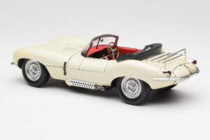 Jaguar XKSS Kräm AUTOart 1:18 73512 Metall — bild 7 av 8