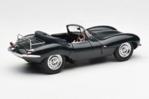 Jaguar XKSS Steve McQueen Personal Car AUTOart 1:18 73526 Metall — bild 3 av 8