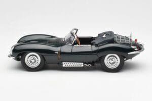Jaguar XKSS Steve McQueen Personal Car AUTOart 1:18 73526 Metall — bild 4 av 8