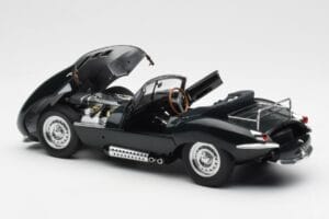 Jaguar XKSS Steve McQueen Personal Car AUTOart 1:18 73526 Metall — bild 5 av 8