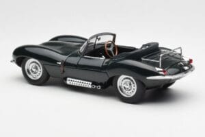 Jaguar XKSS Steve McQueen Personal Car AUTOart 1:18 73526 Metall — bild 7 av 8