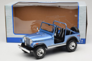 Jeep CJ-7 Laredo Blå MCG 1:18 MCG18553 Metall — bild 6 av 6