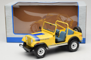 Jeep CJ-7 Renegade Gul MCG 1:18 MCG18552 Metall — bild 6 av 6