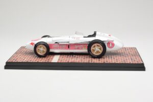 Watson Roadster #8 P. Flaherty John Zink Racing Indianapolis 500 Winner 1956 Carousel 1 1:18 143000 Metall