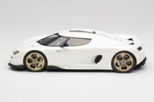 Koenigsegg CC850 Crystal White GT Spirit 1:18 GT903 Resin — bild 3 av 6