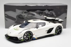 Koenigsegg Jesko Attack Crystal White Pearl GT Spirit 1:12 GT501 Resin — bild 6 av 6