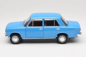 Lada 1200 2101 Blå IXO 1:18 18CMC204OP Metall — bild 4 av 8
