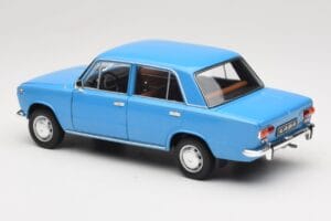 Lada 1200 2101 Blå IXO 1:18 18CMC204OP Metall — bild 7 av 8