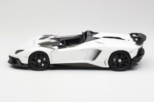 Lamborghini Aventador J Vit AUTOart 1:18 74674 Metall — bild 4 av 8