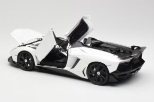 Lamborghini Aventador J Vit AUTOart 1:18 74674 Metall — bild 5 av 8