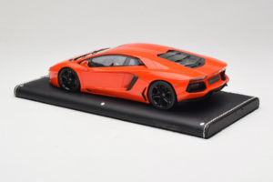 Lamborghini Aventador Orange MR Collection 1:18 LAMB064 Resin — bild 5 av 6