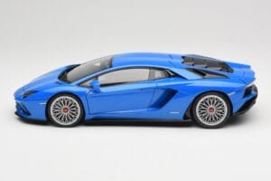Lamborghini Aventador S LP740-4 Blue Nila AUTOart 1:18 79134 Metall — bild 4 av 8